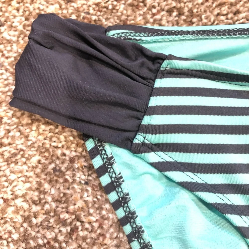 💙Mossimo Bikini Bottom SIZE: Medium - Picture 4 of 5